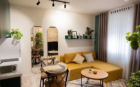Three Doors Apartments, Kiwi 1+1 Apartment
