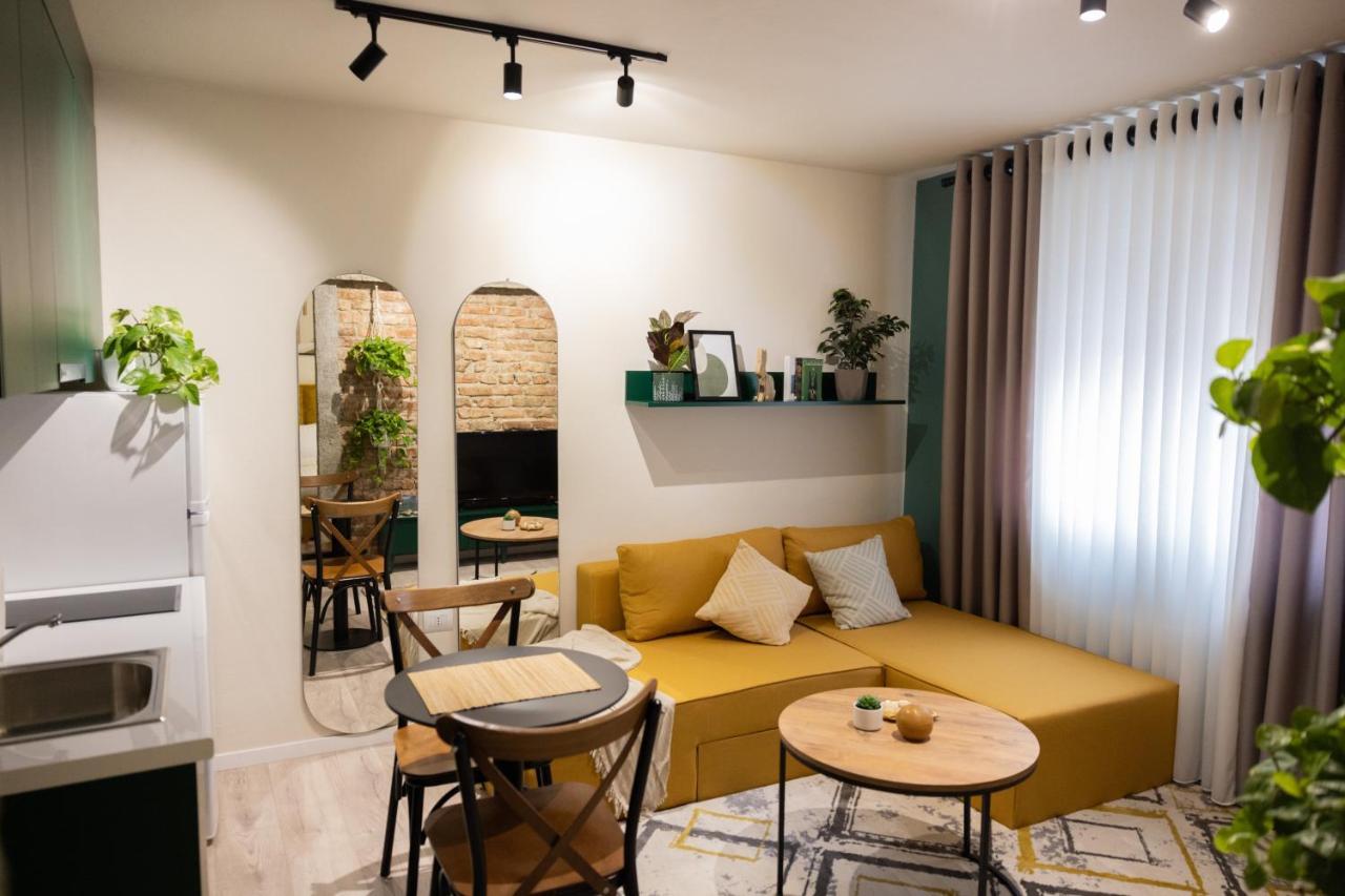 Three Doors Apartments, Kiwi 1+1 Apartment Tirana Zewnętrze zdjęcie