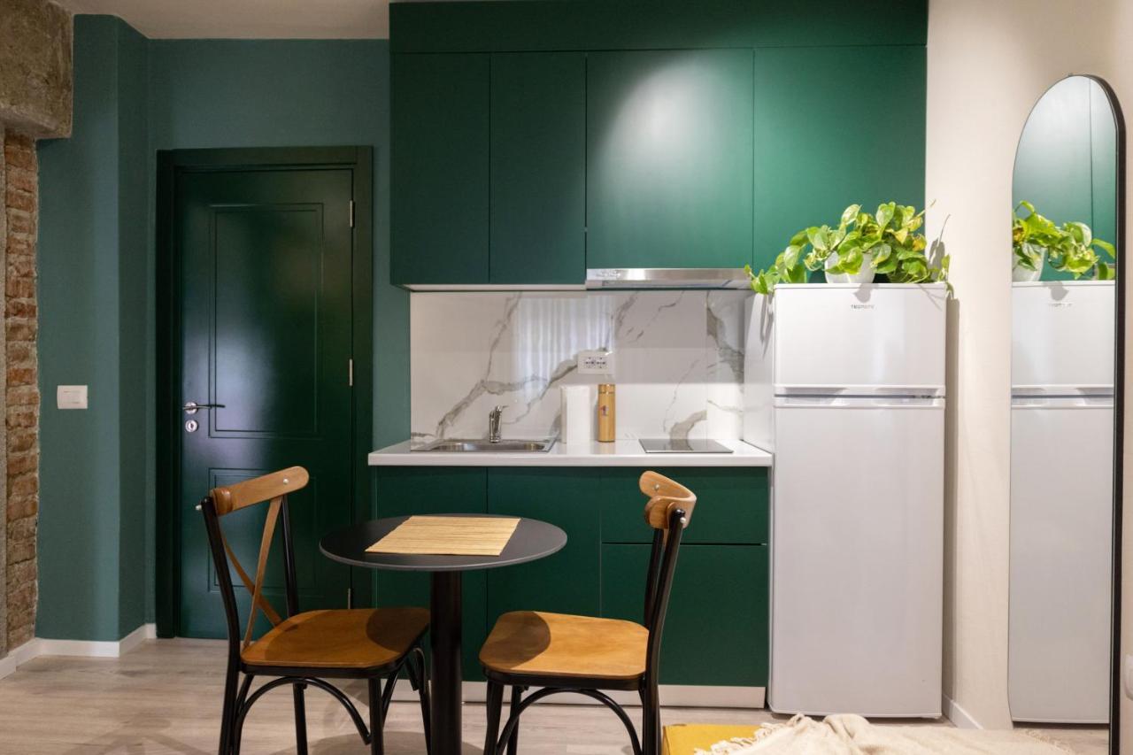 Three Doors Apartments, Kiwi 1+1 Apartment Tirana Zewnętrze zdjęcie