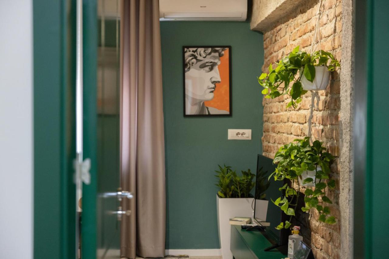 Three Doors Apartments, Kiwi 1+1 Apartment Tirana Zewnętrze zdjęcie